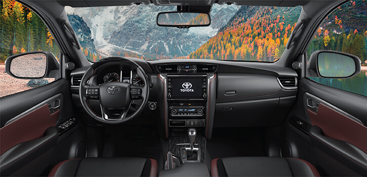 FORTUNER Legender 2.4AT 4X2